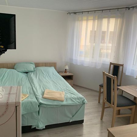 Dom Wczasowy Portowa Przystan 150M Od Plazy Mrzeżyno Esterno foto