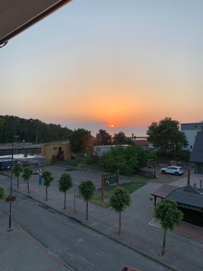 Dom Wczasowy Portowa Przystan 150M Od Plazy Mrzeżyno Esterno foto