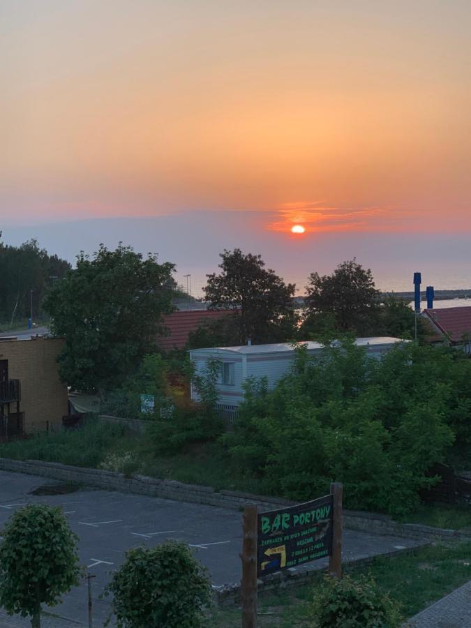 Dom Wczasowy Portowa Przystan 150M Od Plazy Mrzeżyno Esterno foto